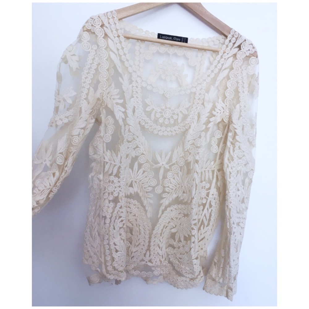 Magnifique chandail en transparence ✨